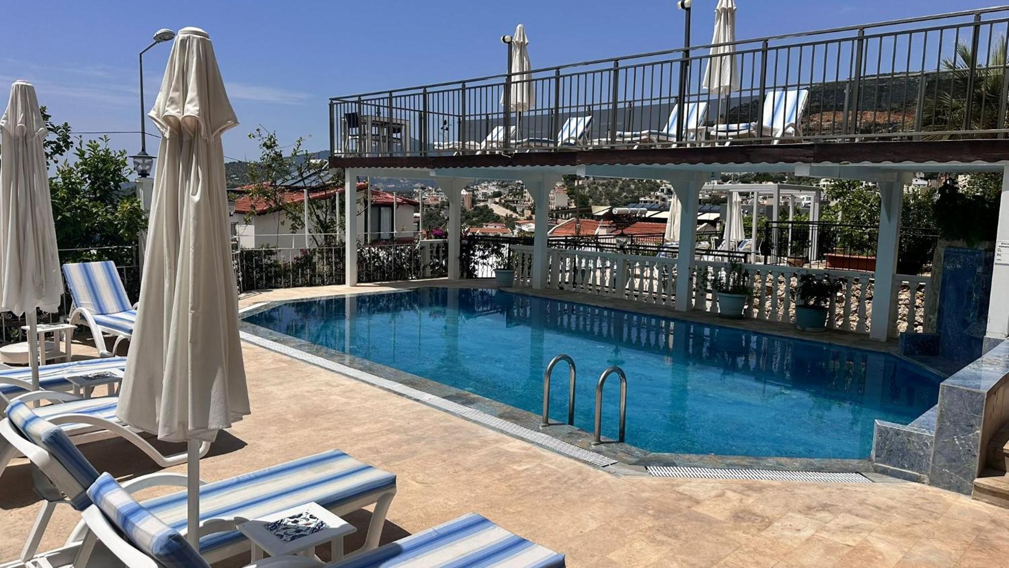 Kelebek Hotel Kalkan Esterno foto